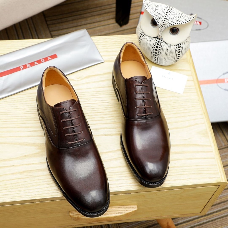 Pra*a leather shoes